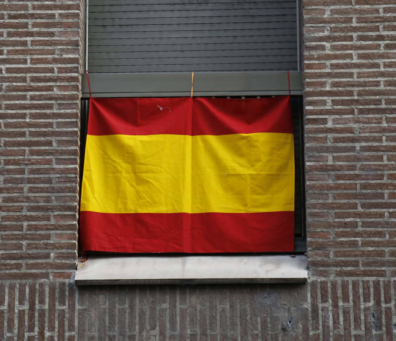 Banderas en los balcones de Palencia