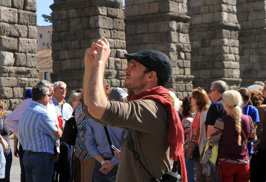 Los turistas apuestan por Segovia en el puente del Pilar