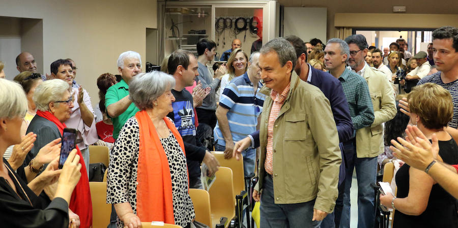 José Luis Rodríguez Zapatero recibe el Premio Benedicta Rodríguez, en los II Premios, por la Memoria Historica