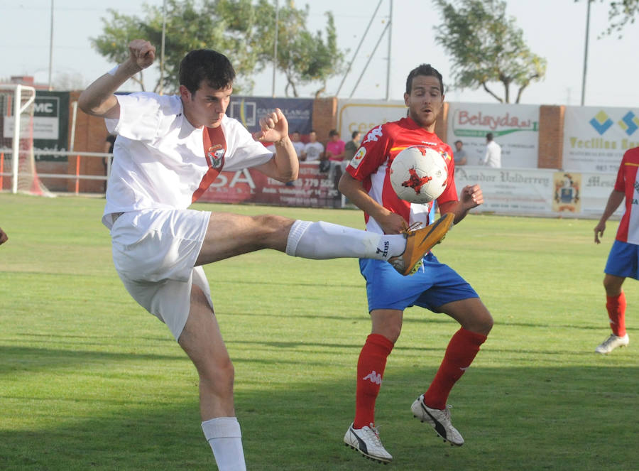 Sólido en defensa, apenas dio opciones a los atacantes burgaleses