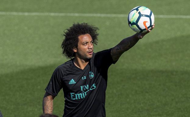 Marcelo, durante un entrenamiento con el Real Madrid. 