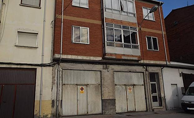 Bloque de la Avenida de Asturias de Guardo donde ha ocurrido la intoxicación por monóxido. 