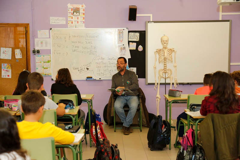 El centro comenzó a funcionar en 1968 por el traslado del antiguo colegio nacional Alonso Berruguete