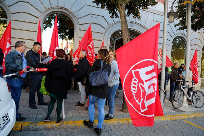 CC OO y UGT piden que profesionalice los bomberos forestales y que los operativos se contraten un mínimo de seis meses al año