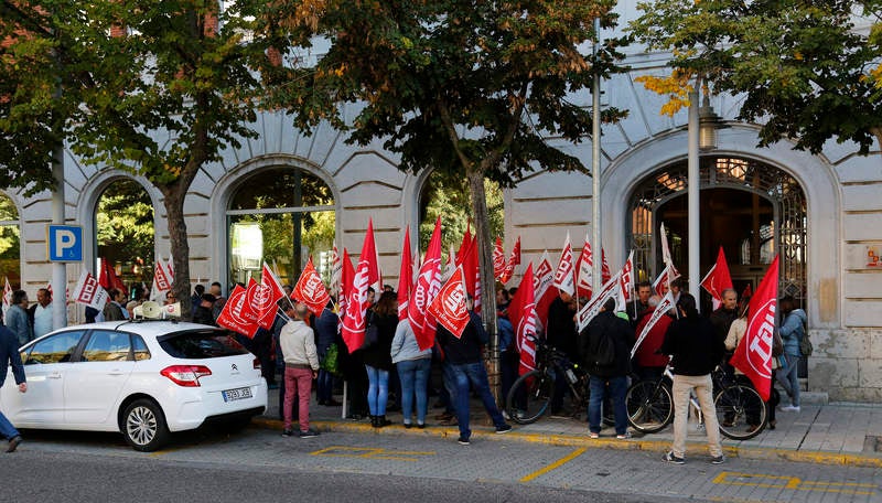 CC OO y UGT piden que profesionalice los bomberos forestales y que los operativos se contraten un mínimo de seis meses al año