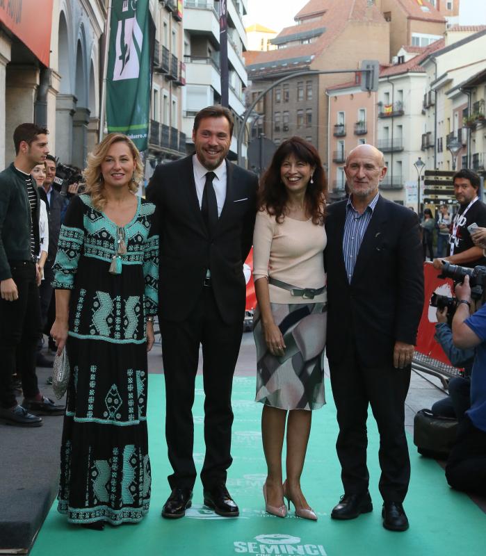 Luis Tosar y Emma Suárez reciben la Espiga de Honor en la Gala del Cine Español