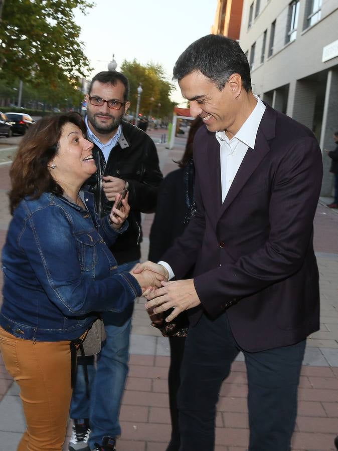 El secretario general del PSOE está convencido de que la cuestión catalana «solo se resuelve con diálogo político» aunque hay que antes hay que «reordenar una situación que está dislocada»