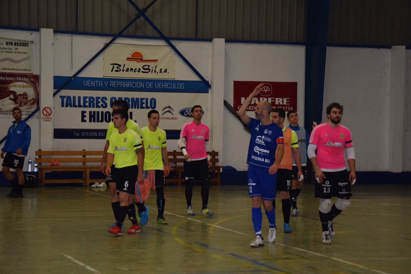 Los de Diestro plantan cara a uno de los mejores equipos nacionales y le ponen contra las cuerdas en los minutos finales con portero jugador