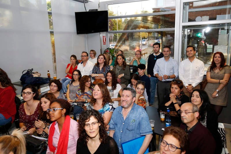 La Pizzería Kuro ha sido el escenario de esta iniciativa, con buena acogida por parte de los profesores palentinos