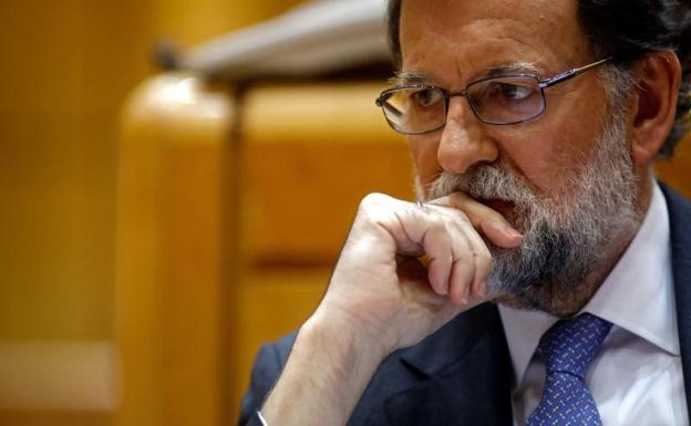 Rajoy pide «tranquilidad» y dice que se restaurará la legalidad en Cataluña
