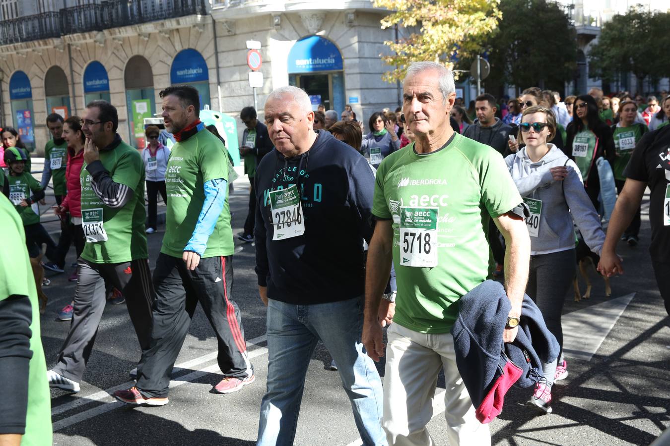 Miles de vallisoletanos se han vestido hoy de verde para salir a la calle en una marcha histórica