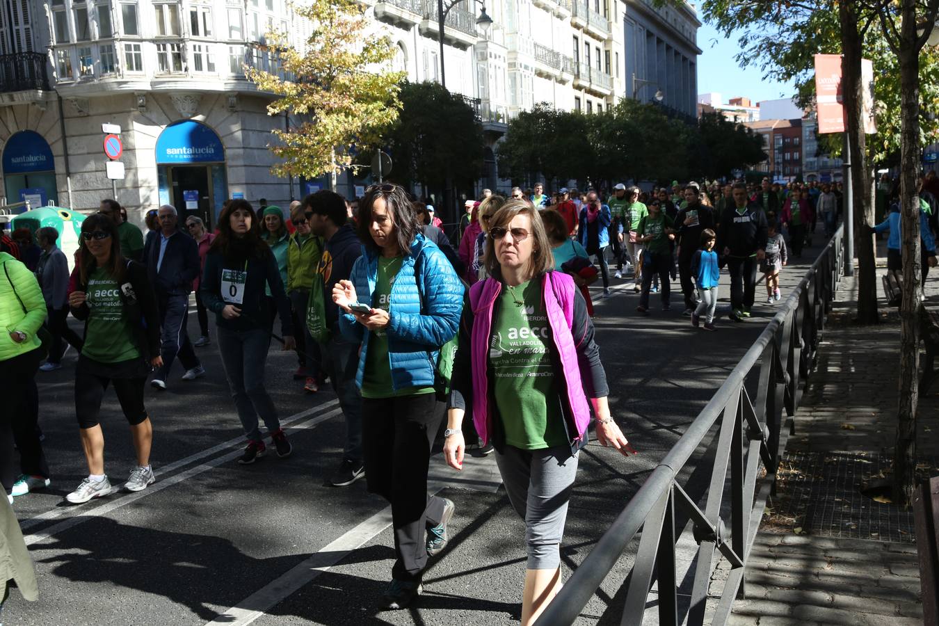 Miles de vallisoletanos se han vestido hoy de verde para salir a la calle en una marcha histórica