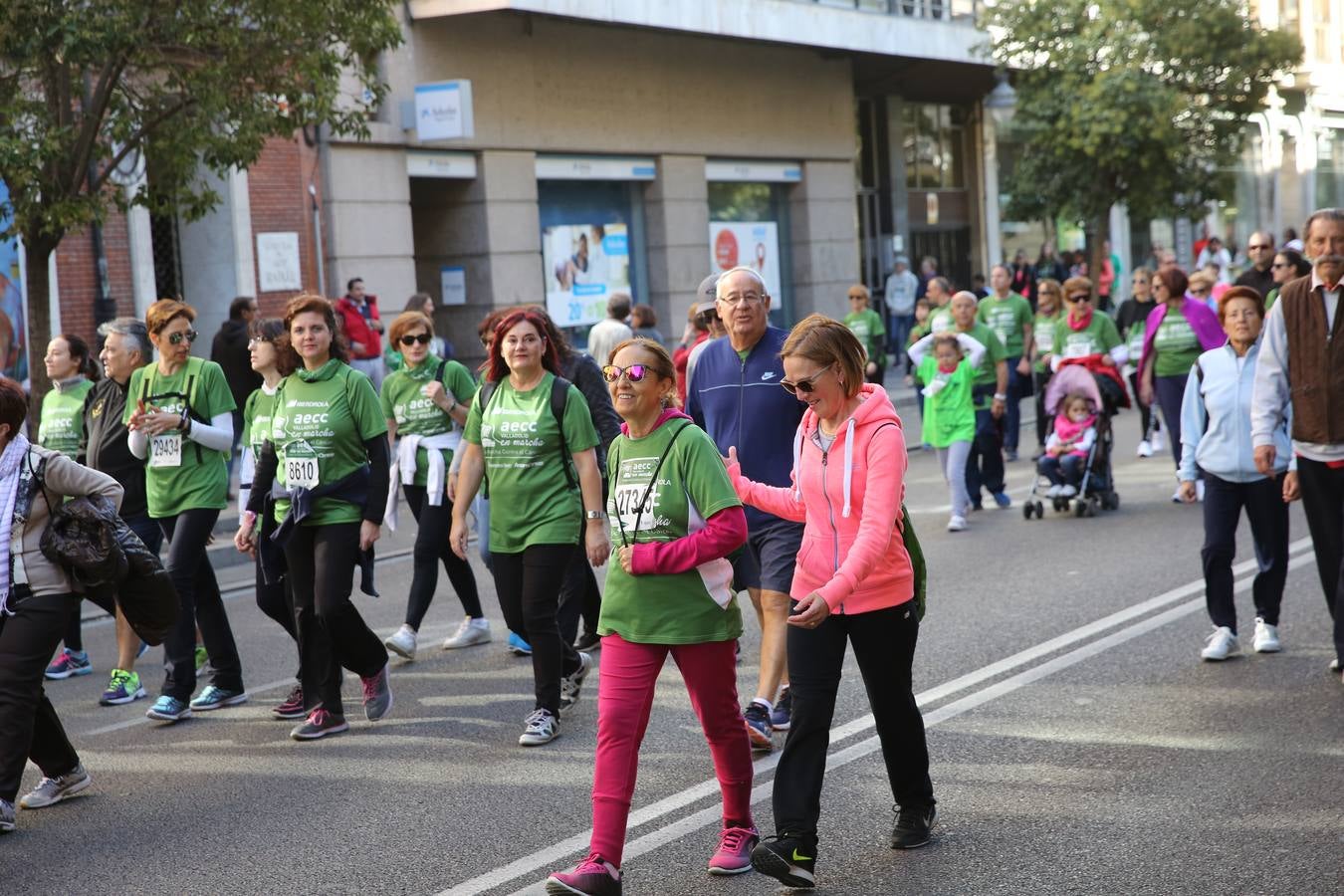 Miles de vallisoletanos se han vestido hoy de verde para salir a la calle en una marcha histórica