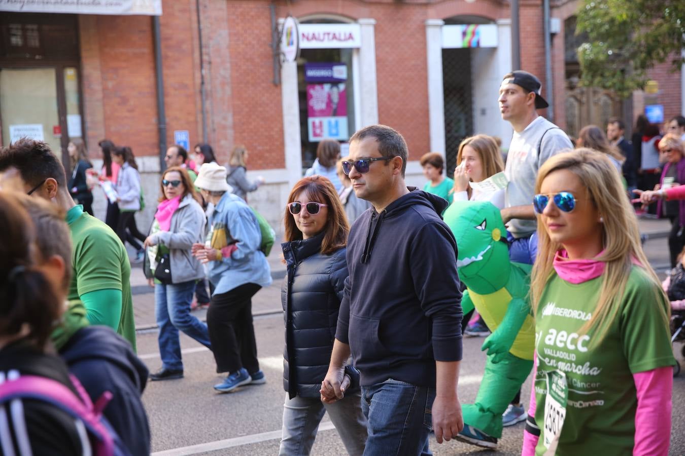 Miles de vallisoletanos se han vestido hoy de verde para salir a la calle en una marcha histórica