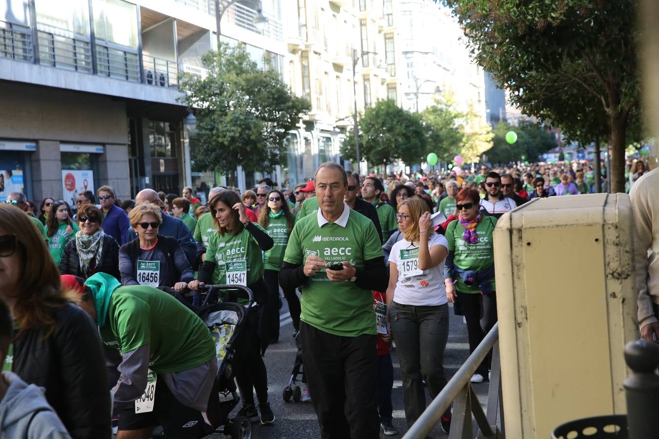 Miles de vallisoletanos se han vestido hoy de verde para salir a la calle en una marcha histórica