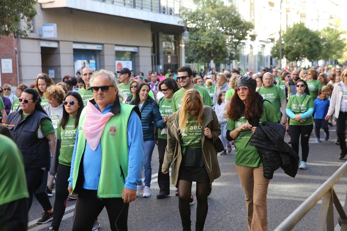 Miles de vallisoletanos se han vestido hoy de verde para salir a la calle en una marcha histórica