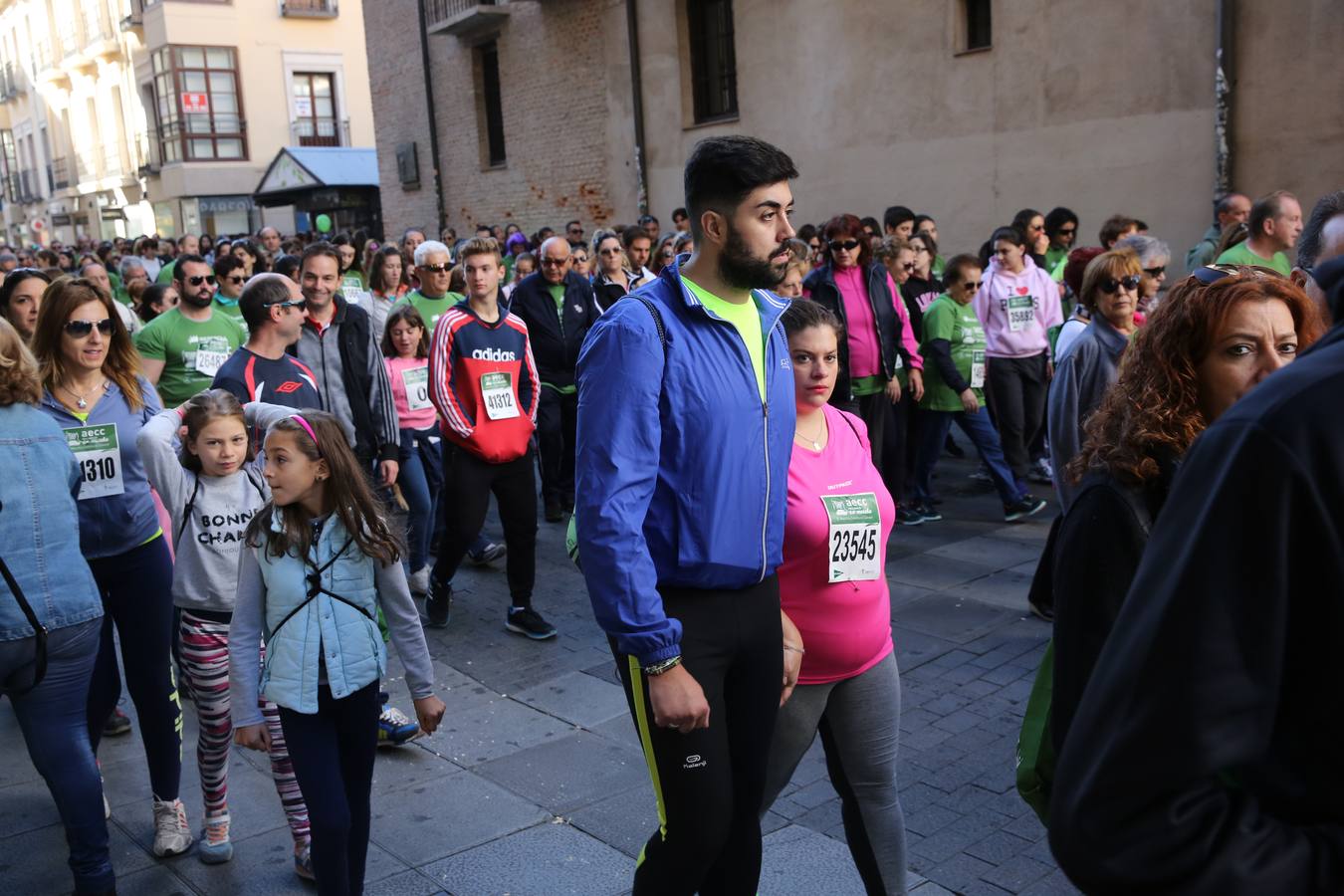 Miles de vallisoletanos se han vestido hoy de verde para salir a la calle en una marcha histórica