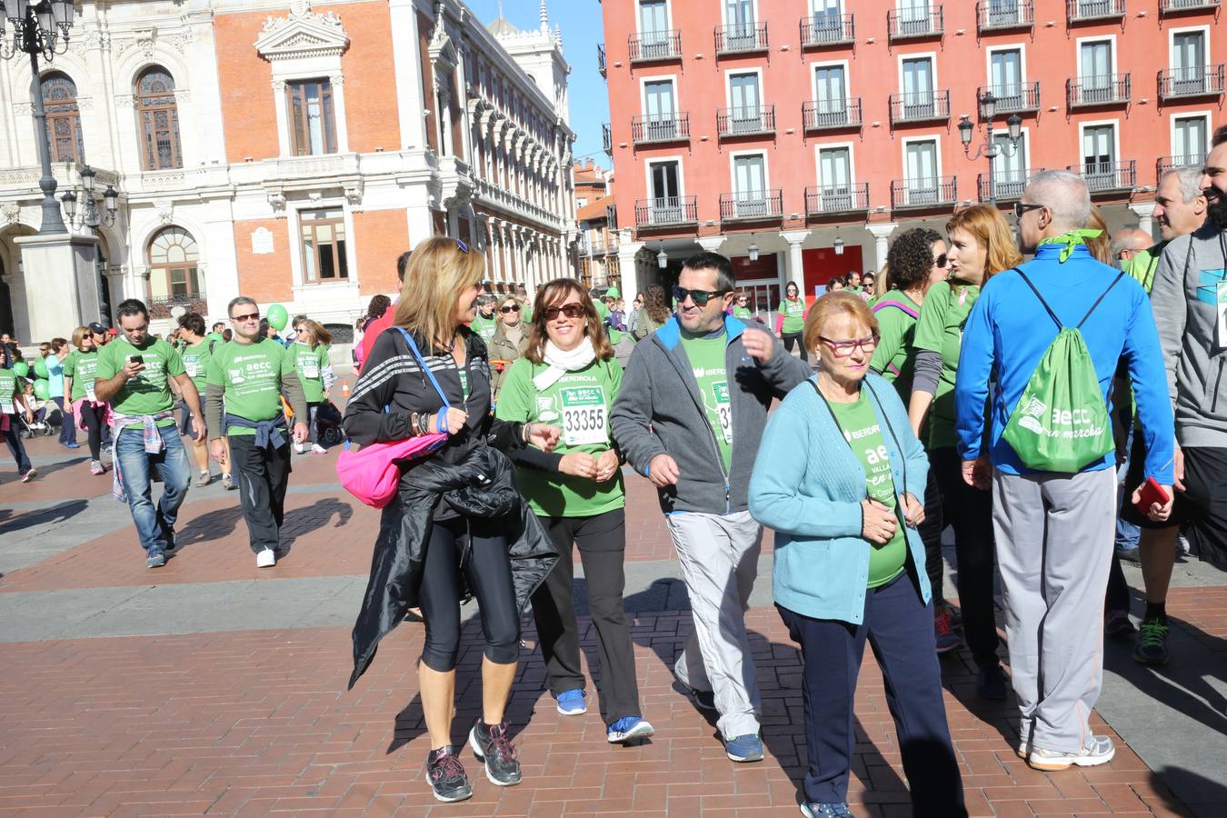 Miles de vallisoletanos se han vestido hoy de verde para salir a la calle en una marcha histórica