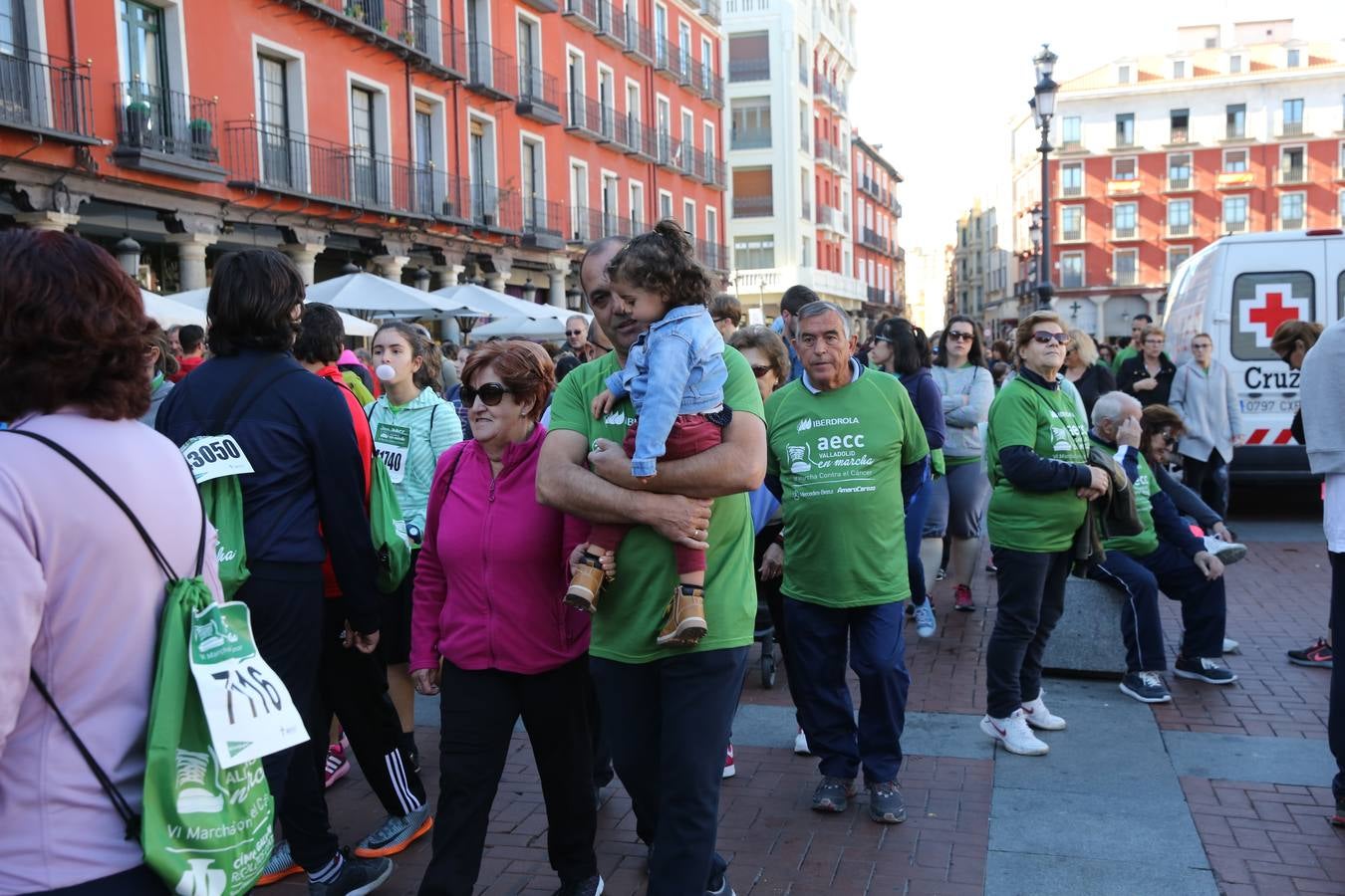 Miles de vallisoletanos se han vestido hoy de verde para salir a la calle en una marcha histórica