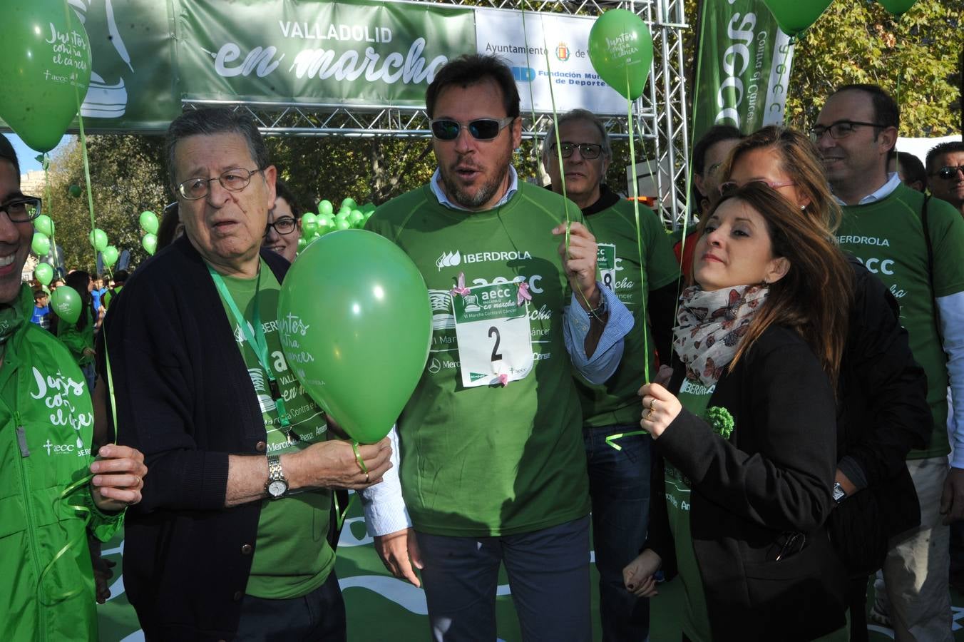 Miles de vallisoletanos se han vestido hoy de verde para salir a la calle en una marcha histórica