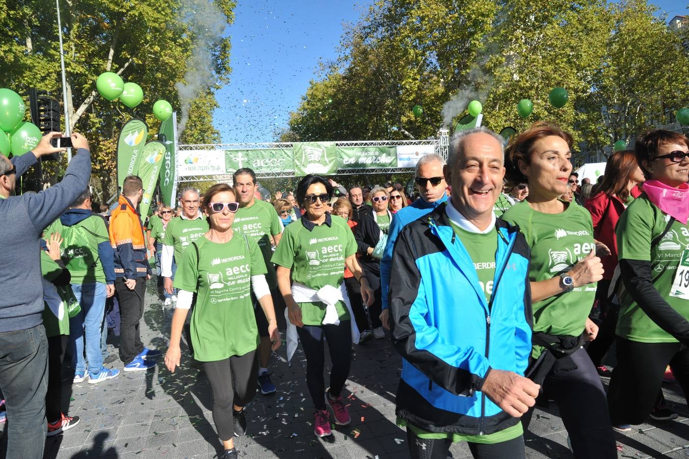 Miles de vallisoletanos se han vestido hoy de verde para salir a la calle en una marcha histórica