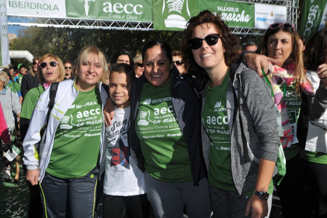 Miles de vallisoletanos se han vestido hoy de verde para salir a la calle en una marcha histórica