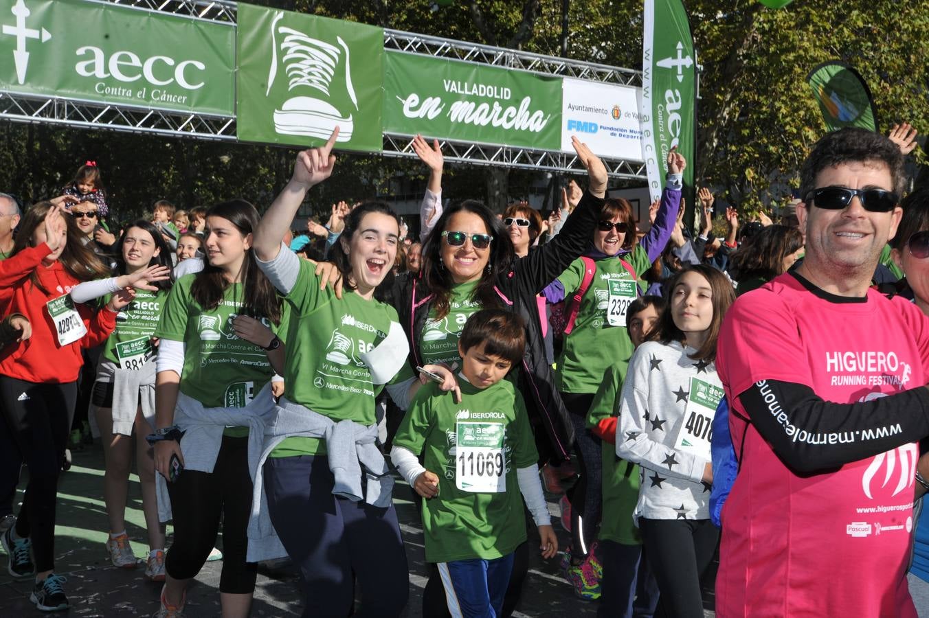 Miles de vallisoletanos se han vestido hoy de verde para salir a la calle en una marcha histórica