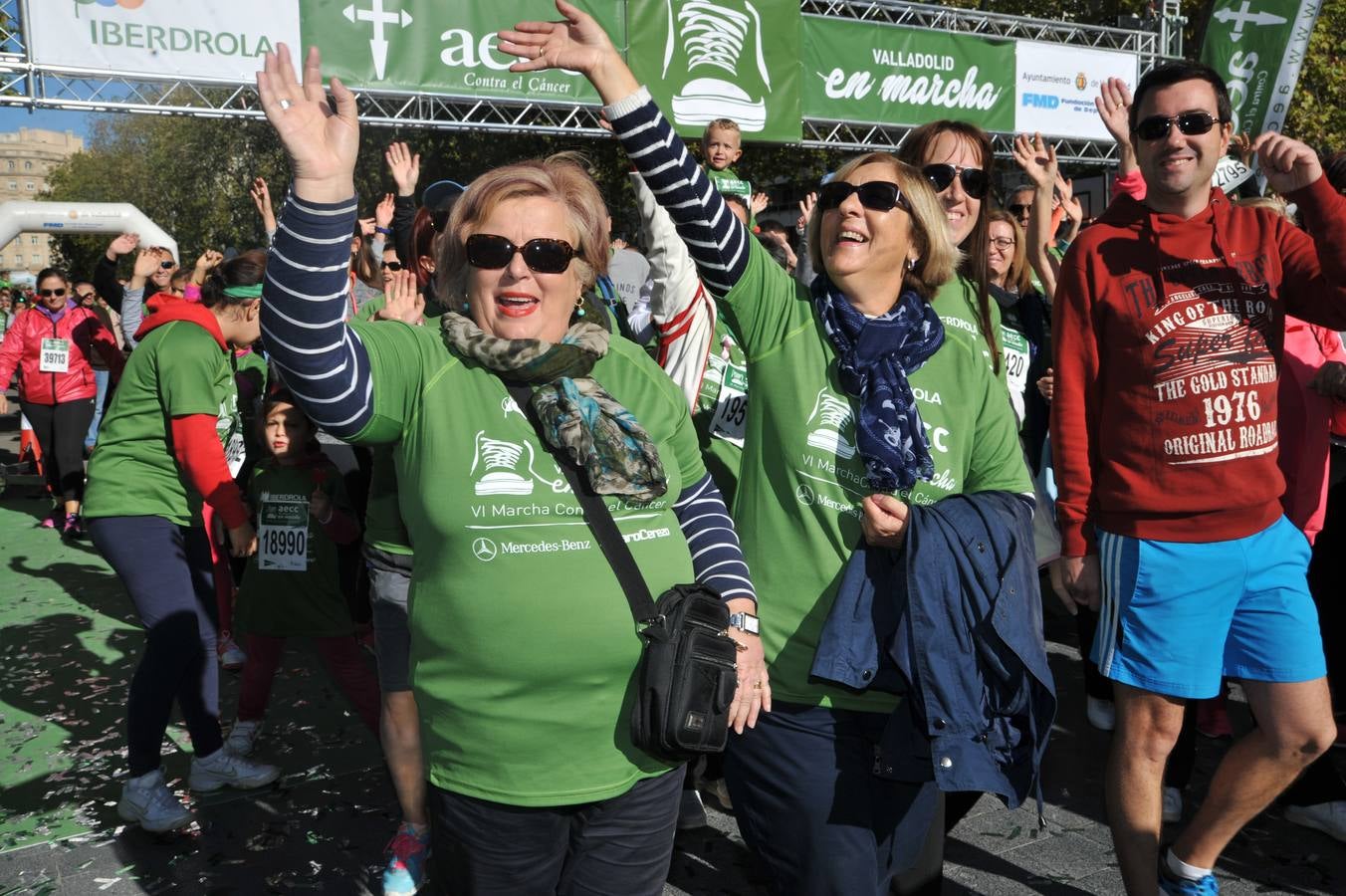 Miles de vallisoletanos se han vestido hoy de verde para salir a la calle en una marcha histórica