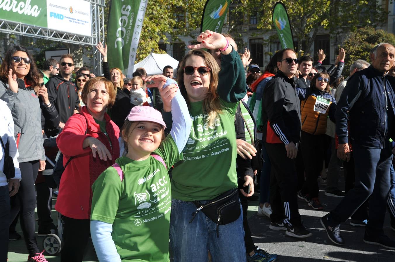 Miles de vallisoletanos se han vestido hoy de verde para salir a la calle en una marcha histórica