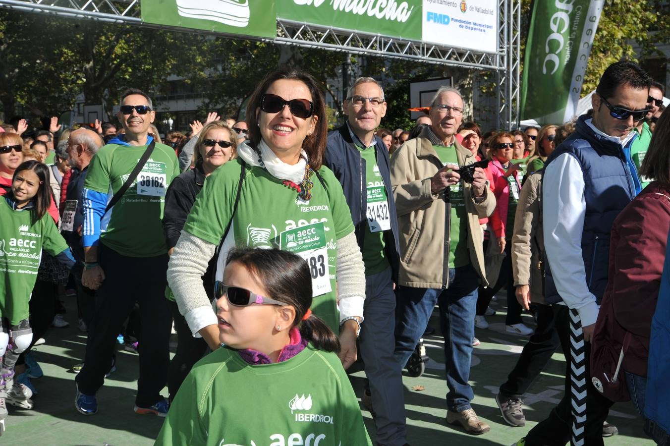 Miles de vallisoletanos se han vestido hoy de verde para salir a la calle en una marcha histórica