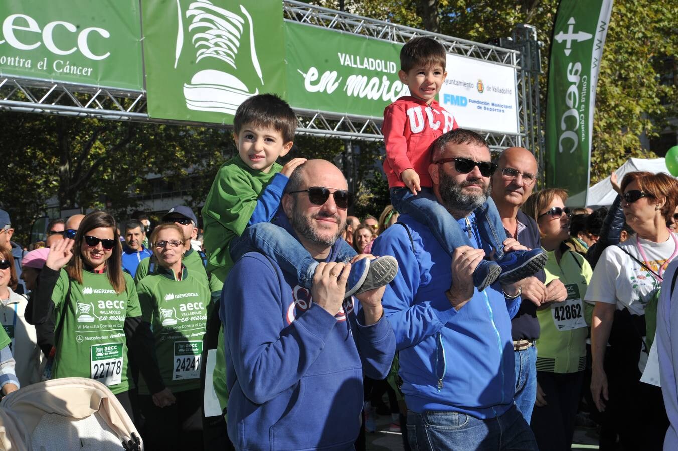 Miles de vallisoletanos se han vestido hoy de verde para salir a la calle en una marcha histórica