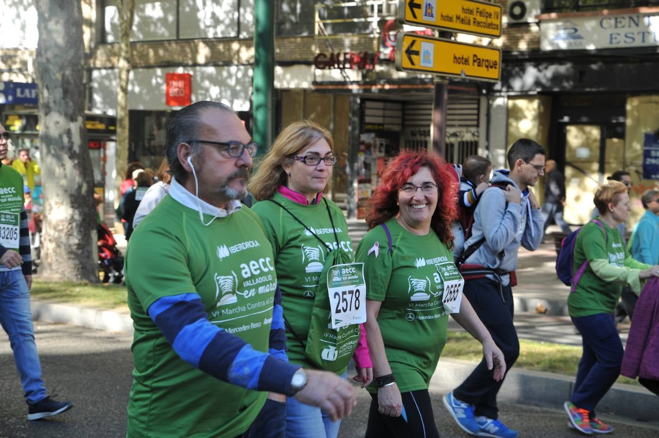 Miles de vallisoletanos se han vestido hoy de verde para salir a la calle en una marcha histórica