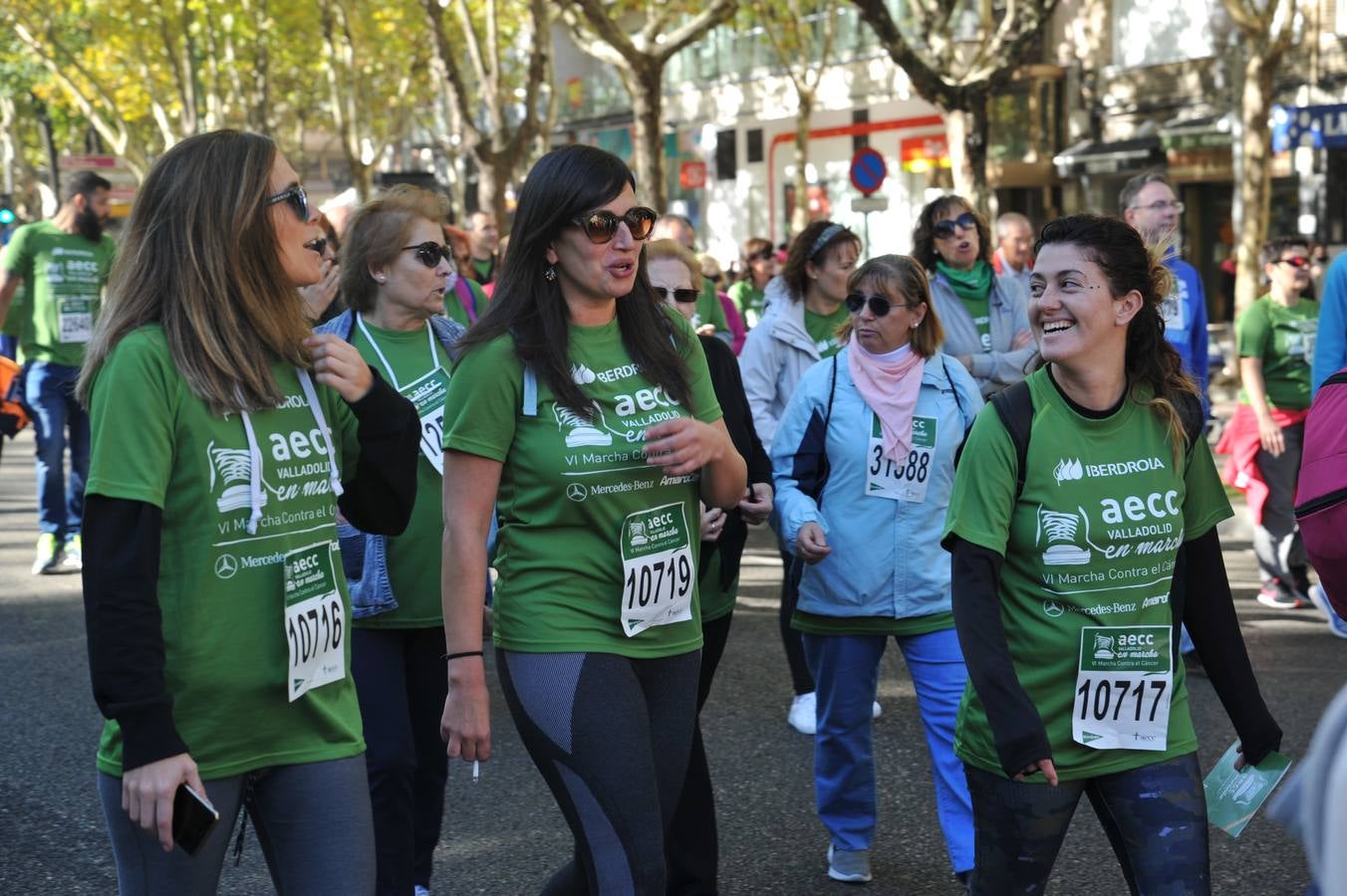 Miles de vallisoletanos se han vestido hoy de verde para salir a la calle en una marcha histórica