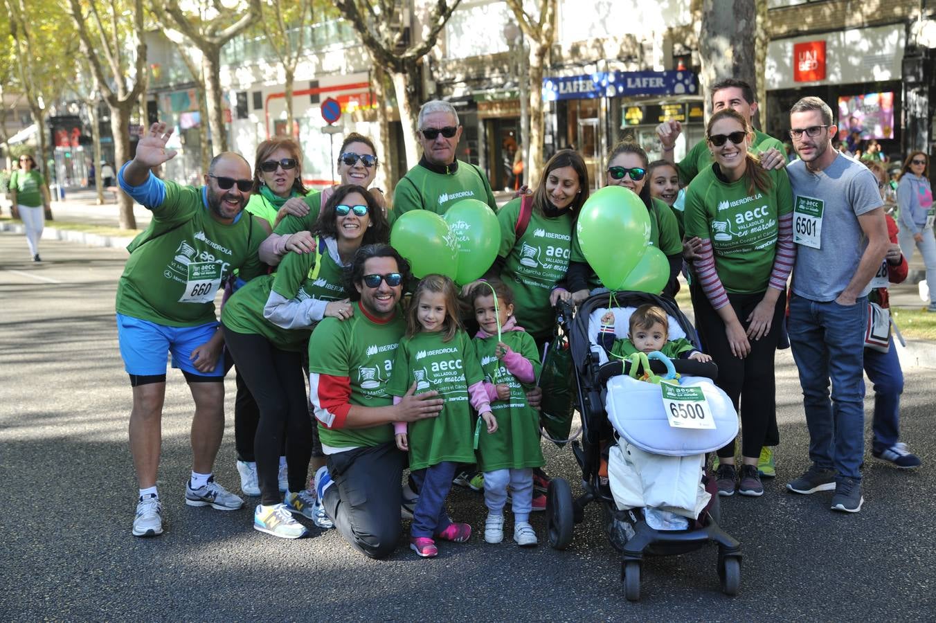 Miles de vallisoletanos se han vestido hoy de verde para salir a la calle en una marcha histórica