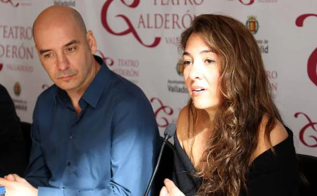 El director Eduardo Vasco presenta la obra junto a la actriz Isabel Rodes.