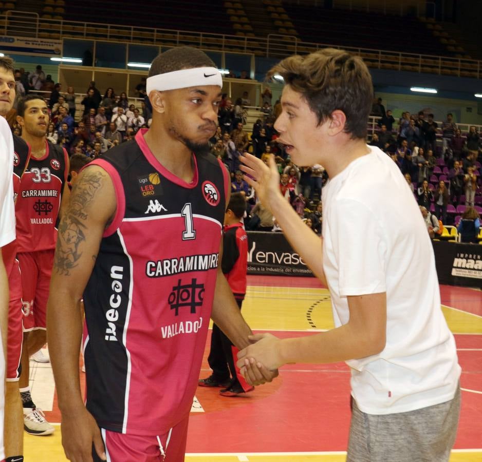 Las decisiones arbitrales en los últimos minutos impiden el triunfo de las Ardillas