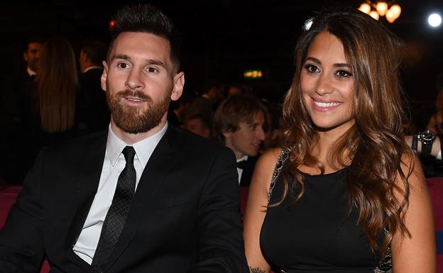 Messi junto a su esposa, Antonella Roccuzzo. 