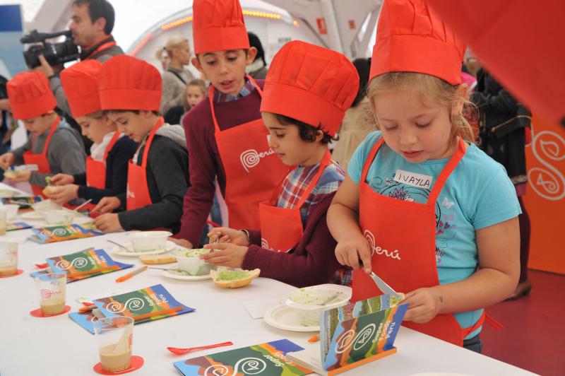 Curso de cocina para niños en la Cúpula del Milenio de Valladolid