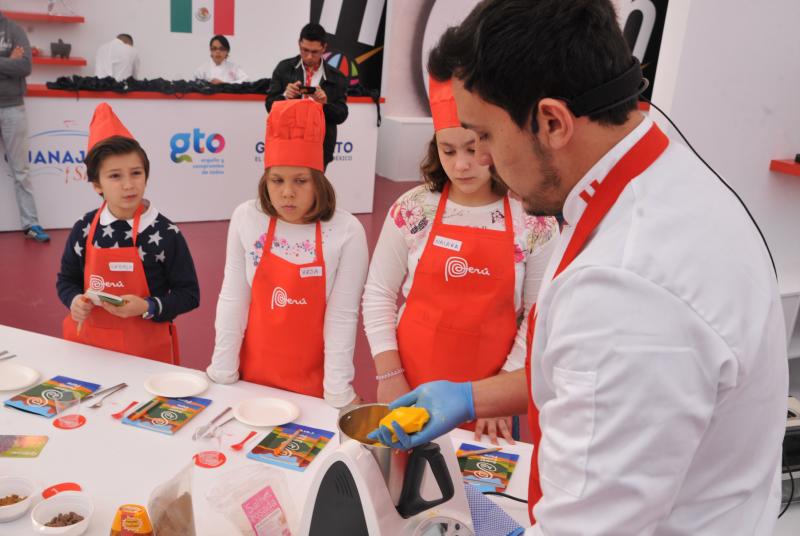 Curso de cocina para niños en la Cúpula del Milenio de Valladolid