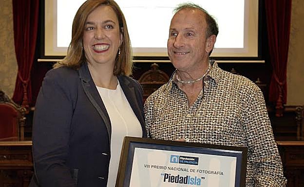 Tino Soriano, con la presidenta de la Diputación. 