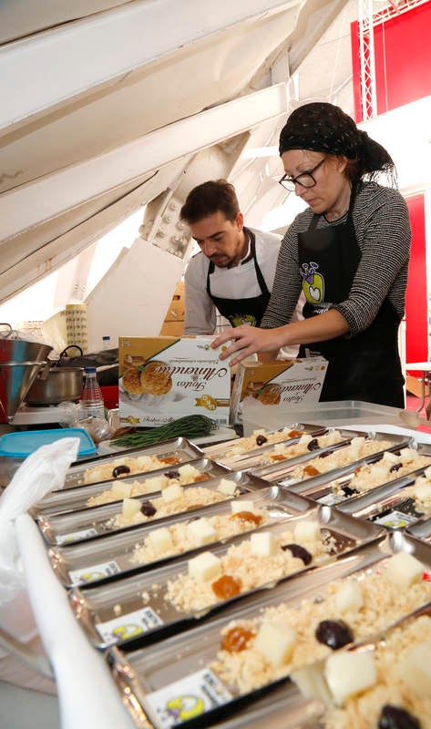 Nueve productores palentinos organizan degustaciones en el mayor 'show cooking' del mundo, que se está llevando a cabo en Valladolid