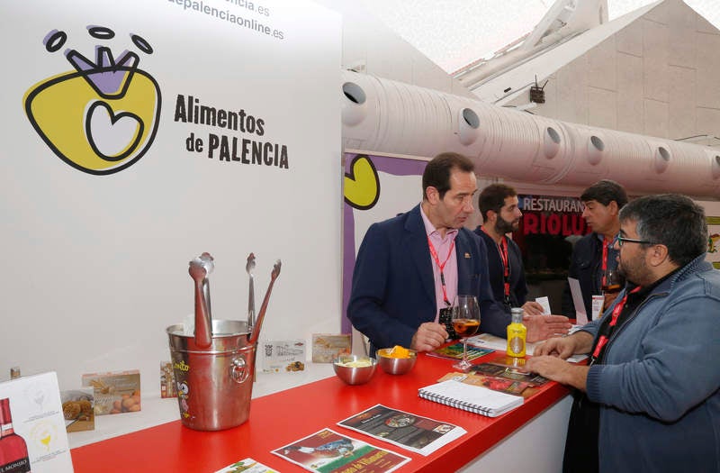 Nueve productores palentinos organizan degustaciones en el mayor 'show cooking' del mundo, que se está llevando a cabo en Valladolid