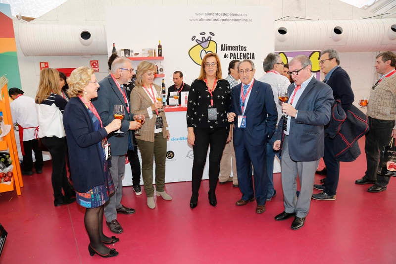 Nueve productores palentinos organizan degustaciones en el mayor 'show cooking' del mundo, que se está llevando a cabo en Valladolid