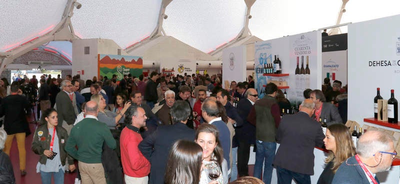 Nueve productores palentinos organizan degustaciones en el mayor 'show cooking' del mundo, que se está llevando a cabo en Valladolid