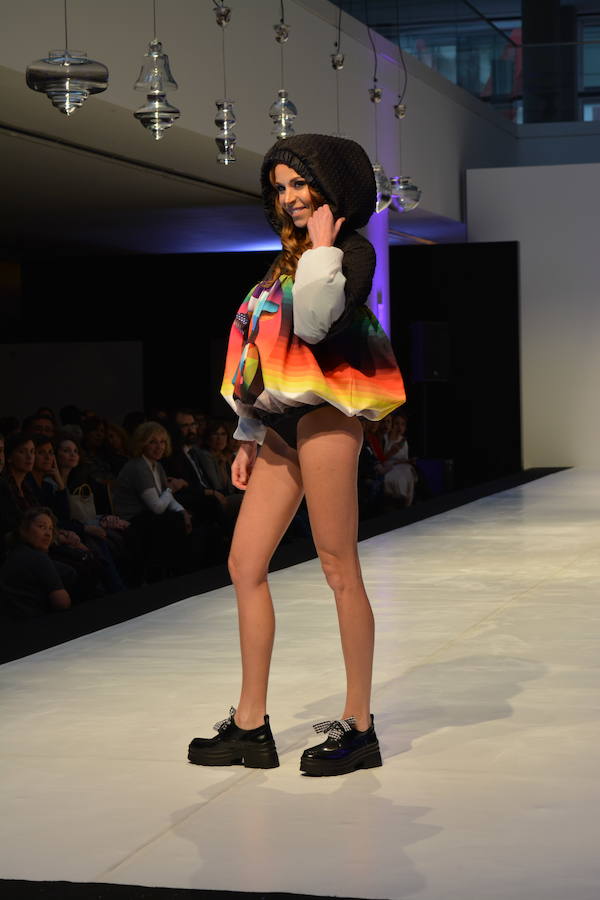 Desfile del Premio Jóvenes Diseñadores