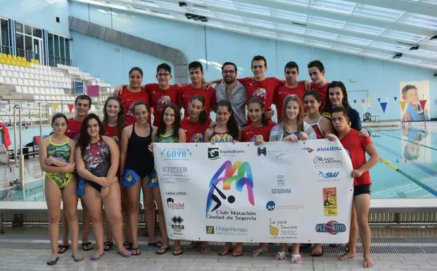 Integrantes del club de natación IMD Ciudad de Segovia.