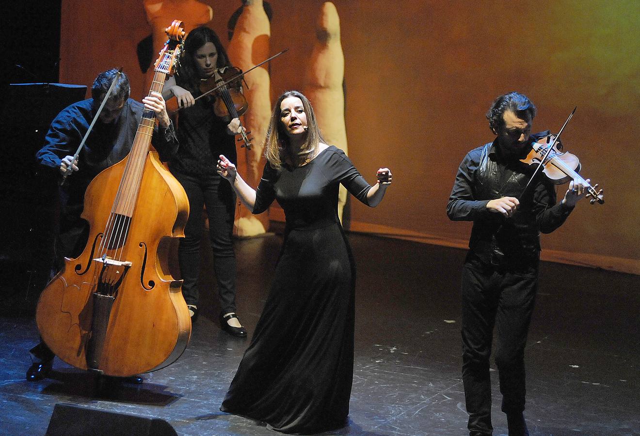 &#039;Cantata campesina&#039; de la Fura dels Baus, en Medina del Campo