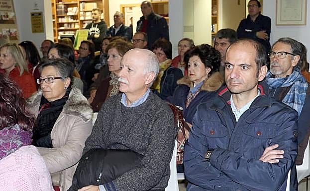 Público asistente al cento e-LEA Miguel Delibes de la Villa del Libro. 