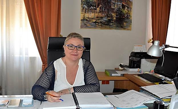 María José Ortega, en su despacho de la Alcaldía de Aguilar.
