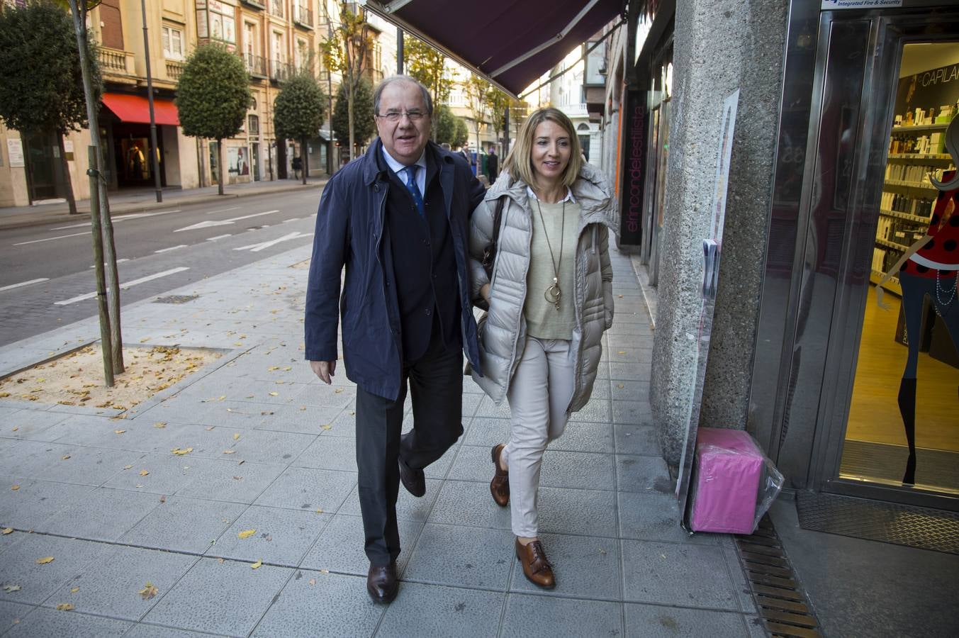 En el encuentro mantenido en la sede autonómica del PP con los líderes de la formación en las nueve provincias y los cargos electos, entre los que se contaba el presidente de la Junta, Juan Vicente Herrera, con buena parte de su equipo, Mañueco ha refrendado el respaldo de los 'populares' castellanos y leoneses al PP de Cataluña